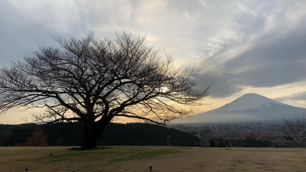 Hotel Just One Fuji Oyama Готемба Экстерьер фото